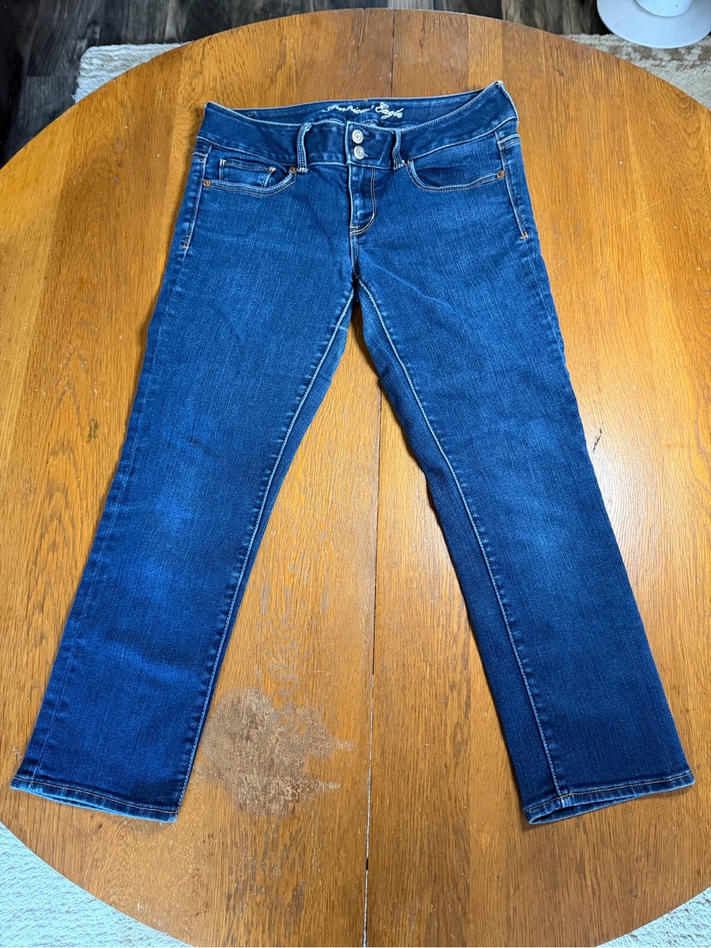 American Eagle Size 8 Denim Capri - GUC